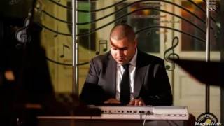 Tibor Tóth Piano Boss Besame Mucho