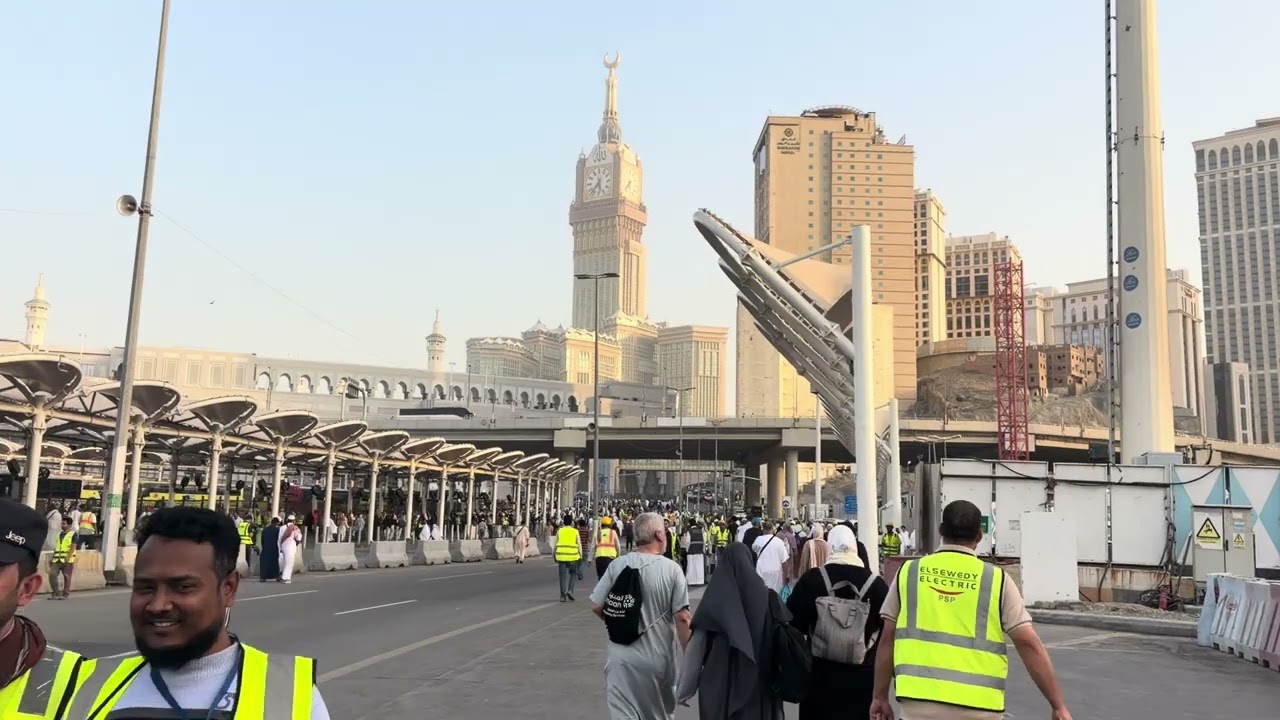 شارع تيسير مكة المكرمة من فندق طلاءع الماسى 