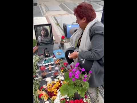 مادر ندا آقاسلطان ایران وطن زن زندگی آزادی مردم مرد میهن آبادی آزادی اعتراضات کشته شدگان