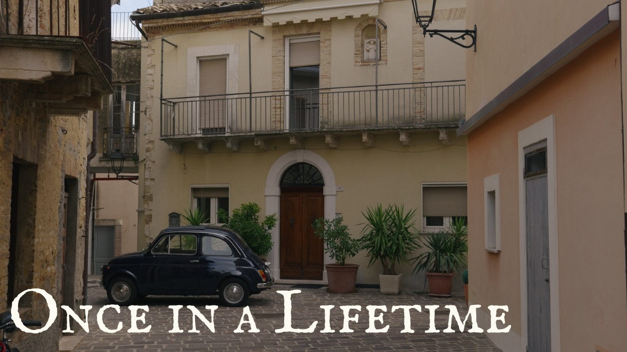 Всего 25 000 евро за этот панорамный итальянский палаццо рядом с Гуардьягреле, рядом с морем и го...