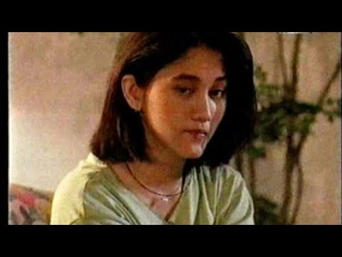 Mengapa harus berpisah - Nike Ardilla (Official Video Musik)
