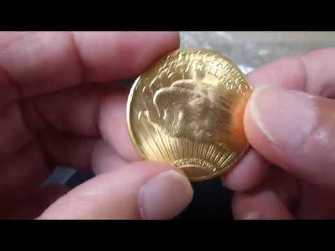 Pre-33 $20 1927 Saint Gaudens Double Eagle, 2009 UHR Gold Eagle, 2015 AGE comparison