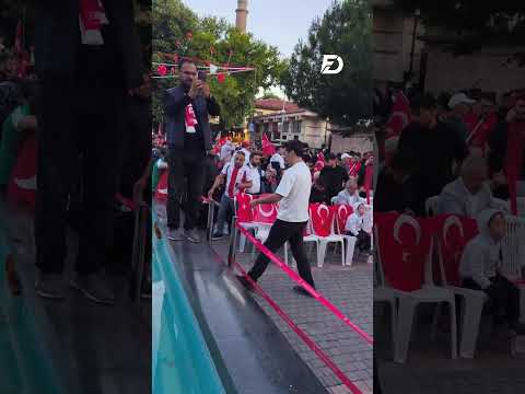 🇹🇷 24 yıl sonra Dünya Kupası’ndaki ilk maçımız öncesi Bursa Ulu Cami’de mahşeri kalabalık.