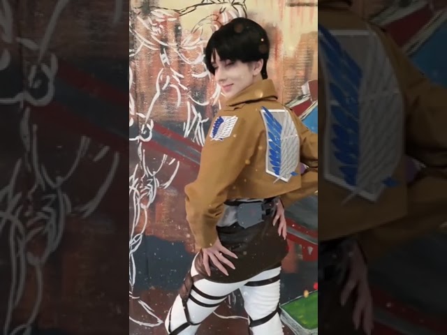 Levi na visão do fandom #cosplay #attackontitan #leviackerman #larucosplay #shortssprintbrasil