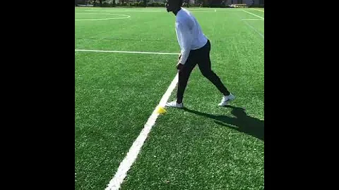 Receiver Factory NFL WR Drills -Change of direction follow @receiverfactory for much more!!!