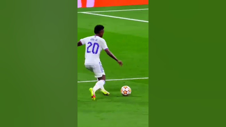 Vini Jr toying with Manchester City #realmadrid #vinijr #shorts