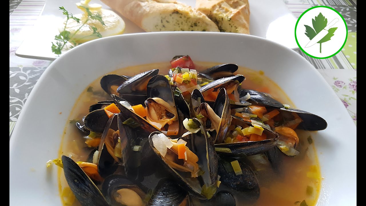 Frische Muscheln auf mediterrane Art zubereiten / Miesmuscheln kochen ...