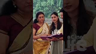 കാത്തിരുന്ന സന്തോഷം വന്നെത്തി.. വിളക്ക് കത്തിച്ച് പാർവതിയും ജയറാമും.. l #shorts