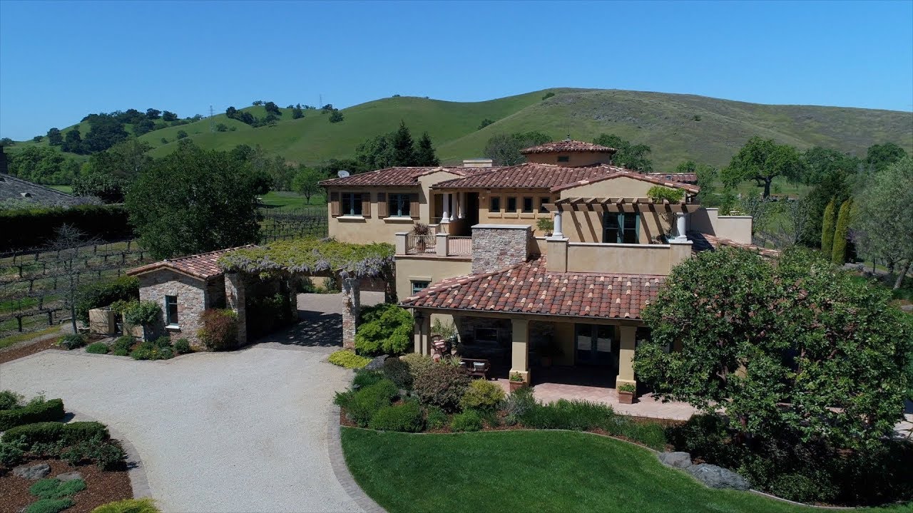 1295 Lions Peak Lane - San Martin, CA 95046