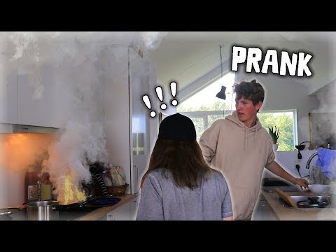 ILD I HUSET PRANK PÅ MIN SØSTER!!