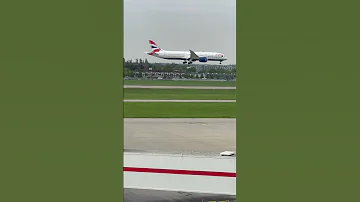 British Airways Boeing 787 landing London Heathrow #boeing #787dreamliner #planespotting #heathrow