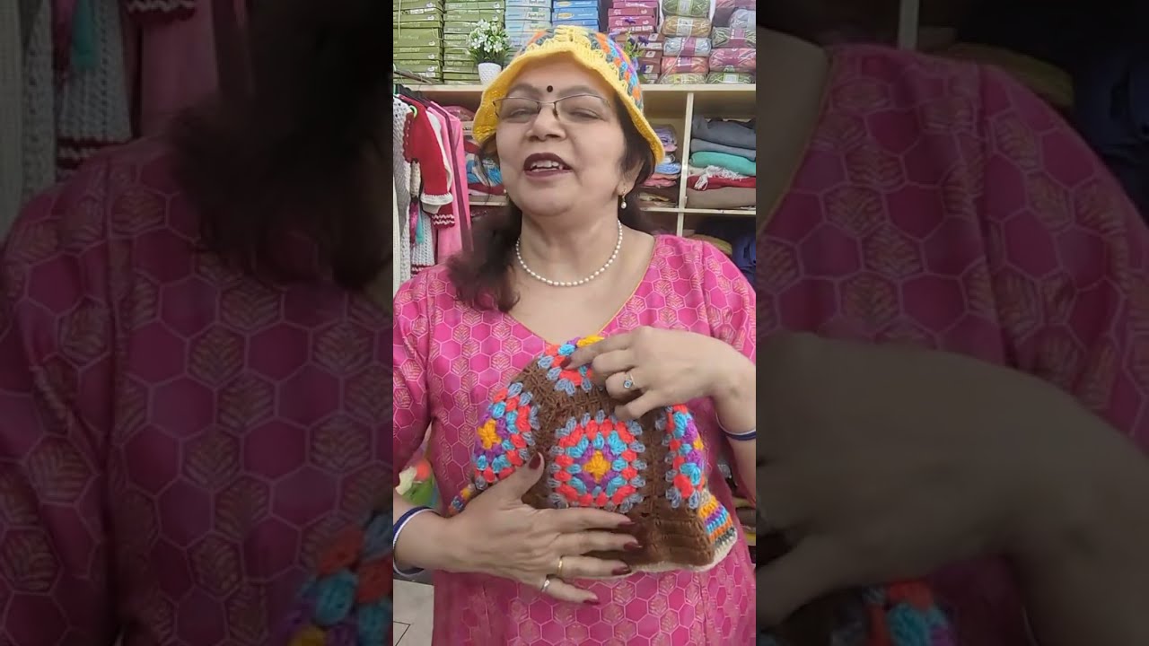 Handknitted sweater ka live hai 