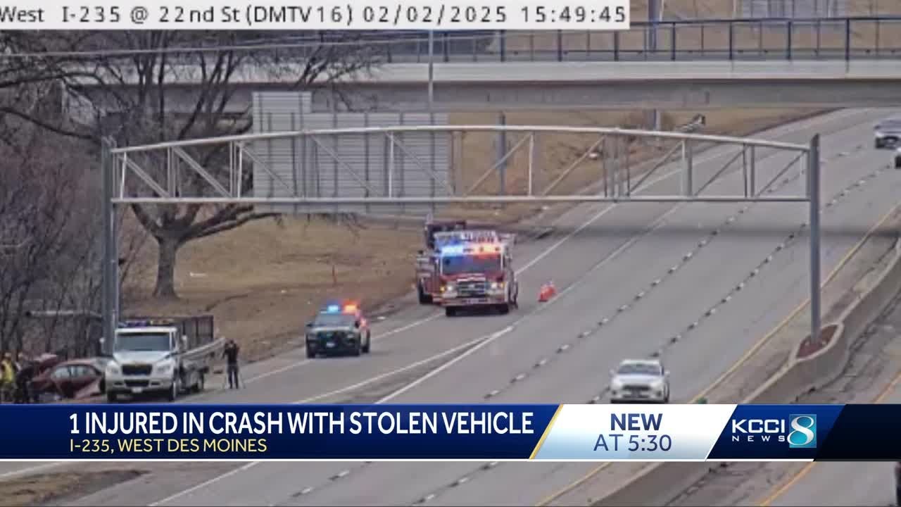 Police chase with stolen vehicle ends in West Des Moines, 1 injured ...