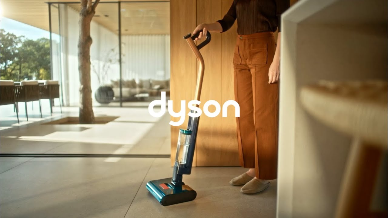 Dyson — Dyson — Le nouveau nettoyeur de sol (YouTube video ad)