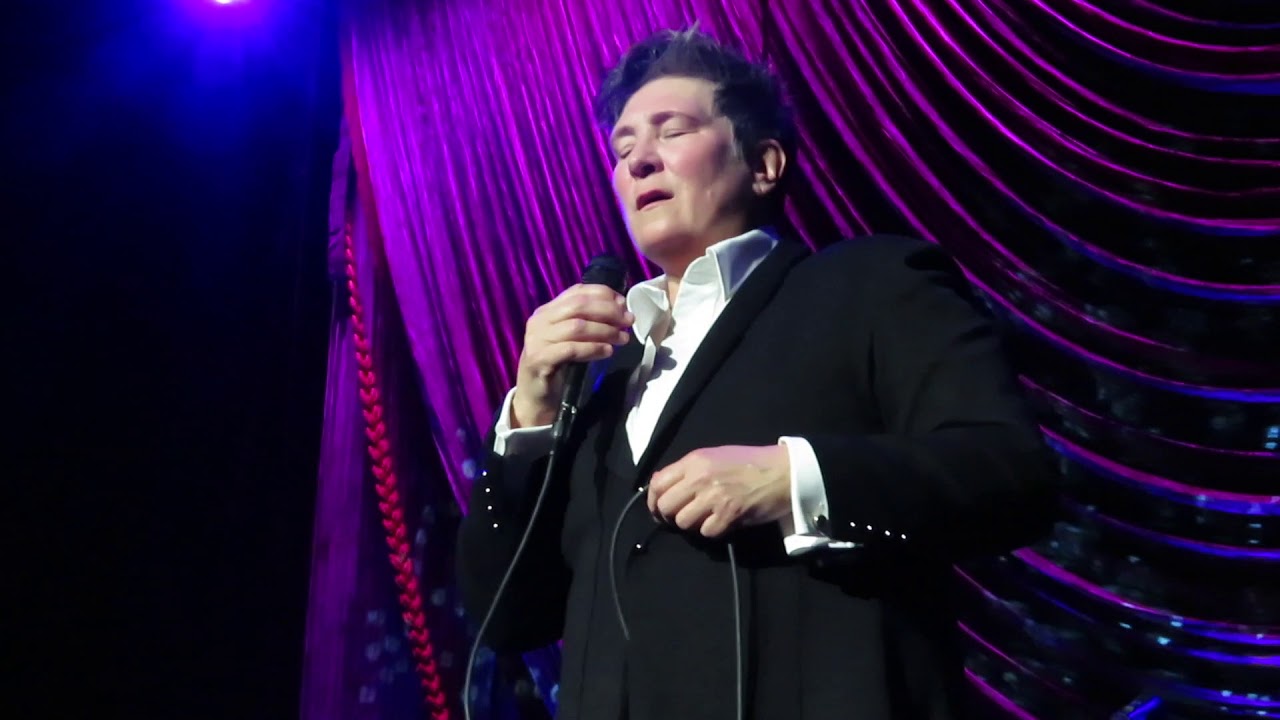 Kd Lang Hallelujah Live 2nd Row Denver Co 11mar18 Youtube 