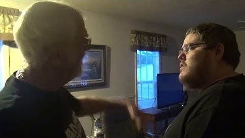 Gjyshi zevzek zihet me nipin | NGOP.TV