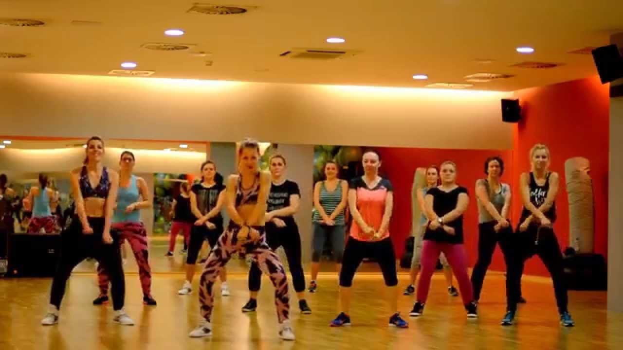 AZUMBO Krys Ft. DJ Lewis Mega Mix 49 - Zumba Fitness with Natalia