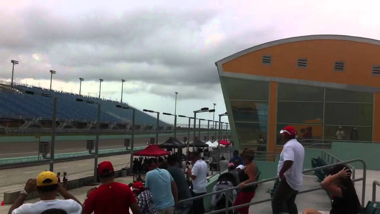 Ferrari Challenge Race camera iphone 8 plus apk