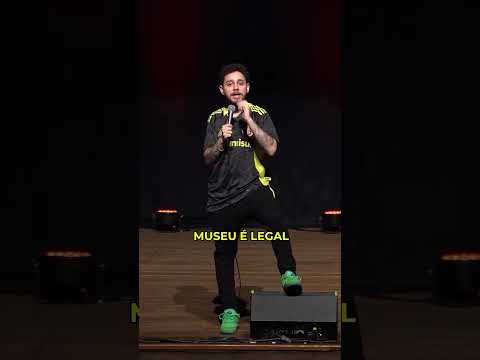 UMA NOITE NO MUSEU