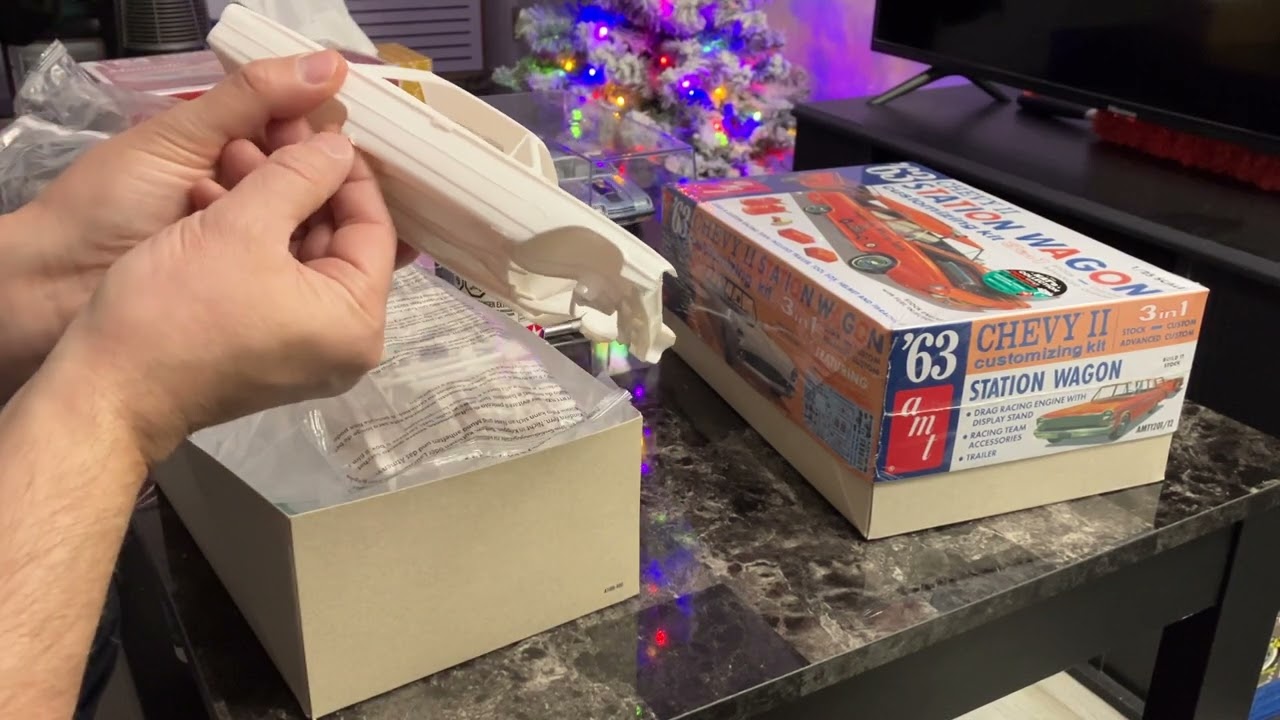 Preview of AMT Round 2 model kits I’ve wanted for a long while.