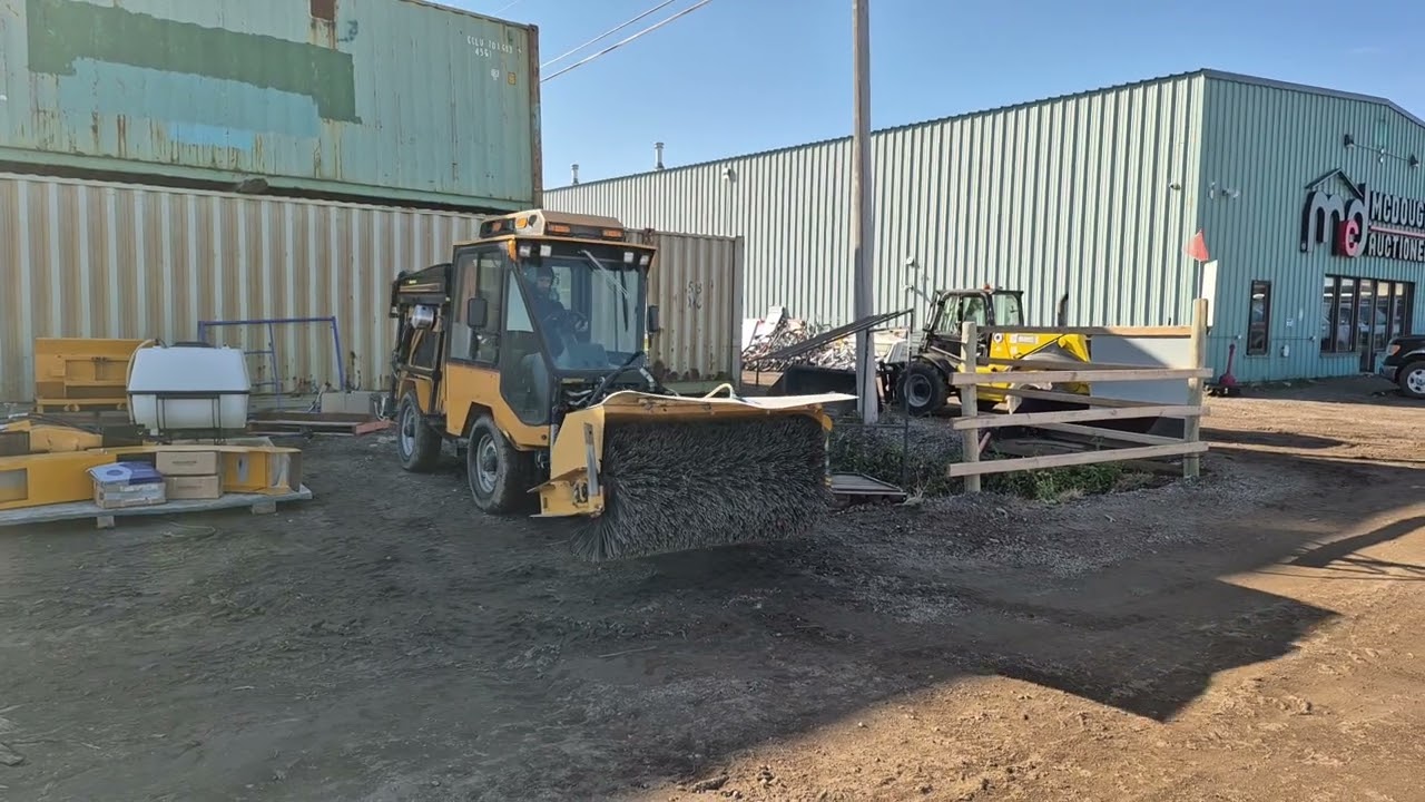 2014 Trackless MT6 Tractor w/ (5) Attachments