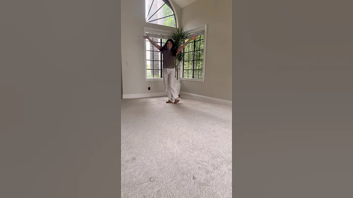 Which rug looks best!? 🤷🏻‍♀️ #rugs #roommakeover #livingroom #interiordesign