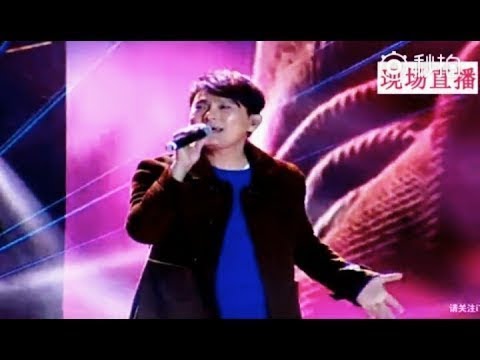 20171117直播录屏～ 张信哲talk + 清唱一小段新歌《永恒的印记》+《爱如潮水》~铁粉无处不在啊！💕山西晋城体育场