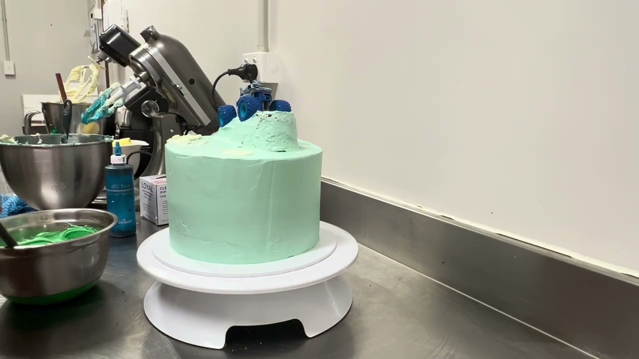 Easiest Monster Truck Cake