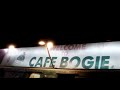 Cafe Bogie- Short Food Vlog - ii Chundrigar Road - Karachi - Pakistan - Hindi/Urdu
