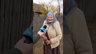 Корреспондент задал вопрос, на который никто не ожидал услышать ТАКОЙ ответ! 😱  #бабушка #бабка