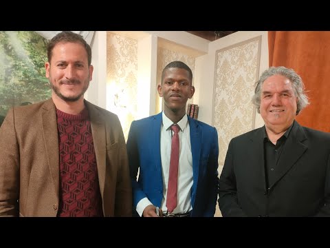 الكاتب الطيب صياد مصطلح أدب الشباب خاطئ تماما