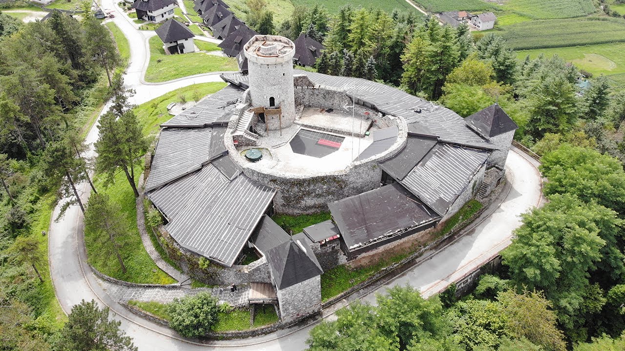 Stari grad Velika Kladuša i dalje čeka obnovu - Velika Kladuša 11.08.2023.