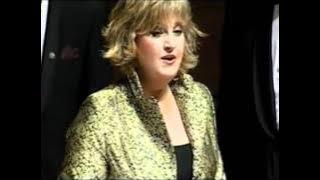 Lagu Nina Bobo dinyanyikan Penyanyi Asal Belanda