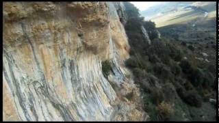 Patxi Usobiaga escalando con GoPro.