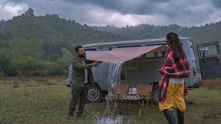 β‘οΈ CARAVAN CAMPING UNDER HEAVY RAIN AND LIGHTNING