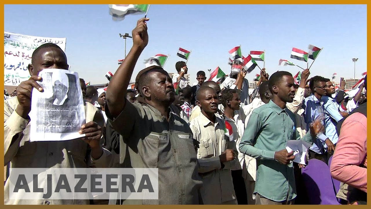 رئيس السودان: السبيل الوحيد "للوصول إلى السلطة" هو انتخابات 2020 | الجزيرة الإنجليزية