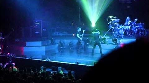 EXAMPLE - Playing in the shadows (live MEN Arena April 2012)