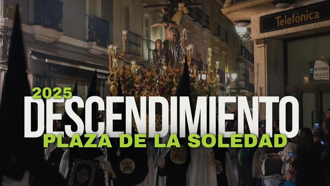 [4K] DESCENDIMIENTO de BADAJOZ en PLAZA DE LA SOLEDAD || MIÉRCOLES SANTO 2025 || BCT RESUCITADO