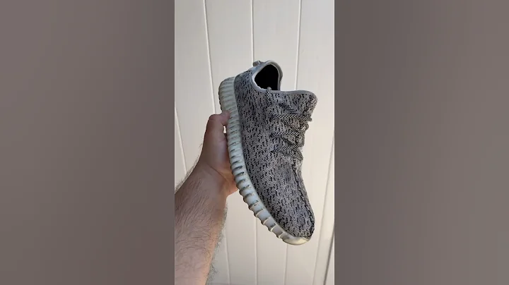 I can’t believe I found these Yeezys at the thrift store #shoedoc #shoelada #foam #yeezys #150bucks