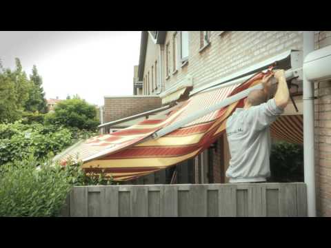 Video: Hoe vervang je een raamscherm?