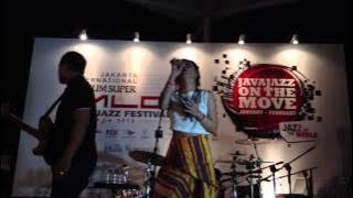 Andien - Keraguan (Java Jazz on the move 2013)