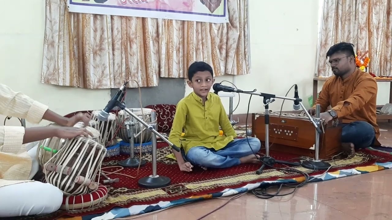 आकाशी झेप घे रे पाखरा...(गुरुपौर्णिमा कार्यक्रम)~अभीर बोबडे