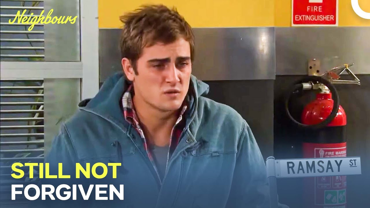 Kyle Falls Sick | Neighbours