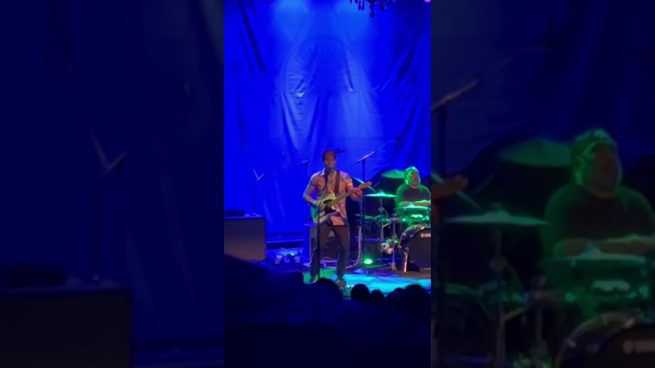 Bear ghost live at the filmore - rivers is a vampire 