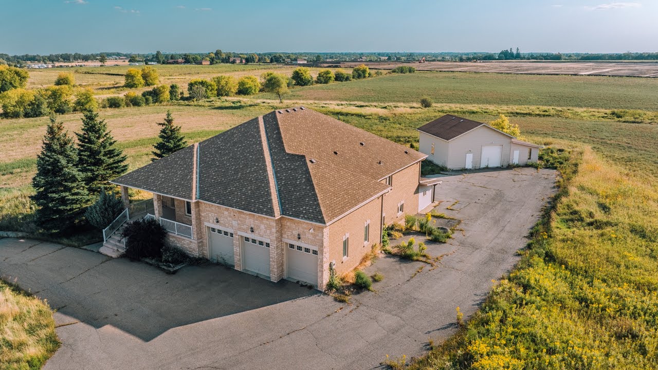 ОНИ ЖИЛИ ЗДЕСЬ 2 МЕСЯЦА НАЗАД! Странная история этого заброшенного особняка 2004 года!