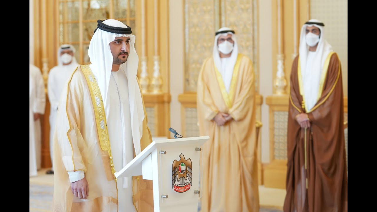 وزراء التشكيل الوزاري السادس عشر لحكومة الإمارات يؤدون اليمين الدستورية