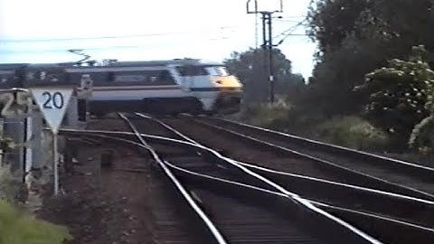 Newark Flat Crossing – Britain’s Rare Mainline Rail Intersection