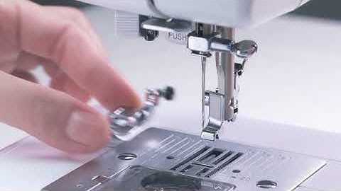 NECCHI C35 Tutorial - Changing the Presser foot / Creator Series