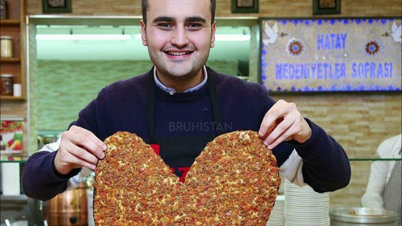 Турецкий ресторатор бурак оздемир. Бурак готовит. Турецкий повар бурак. Бурак czn. Турецкий повар бурак.