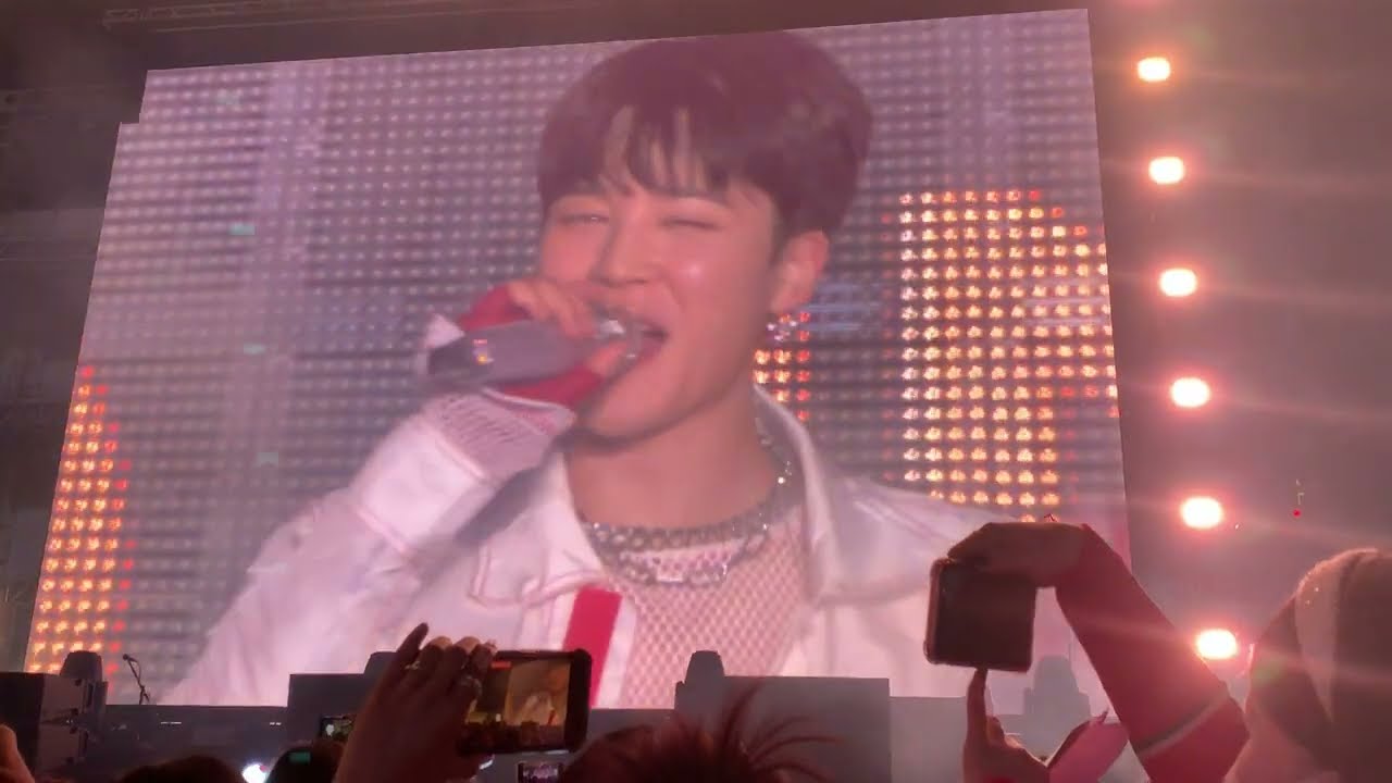 BTS (방탄소년단) 220408 Las Vegas Day 1 PTD on Stage Concert; Opening Ments and DNA